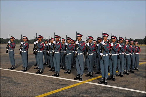 Peloton-dhonneur-de-la-Gendarmerie-Royale.jpg