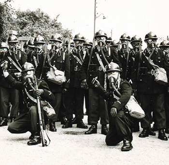 Exercice de maintien de l'ordre (1960)