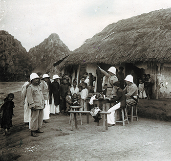 Enquête dans un village du Tonkin (vers 1937)